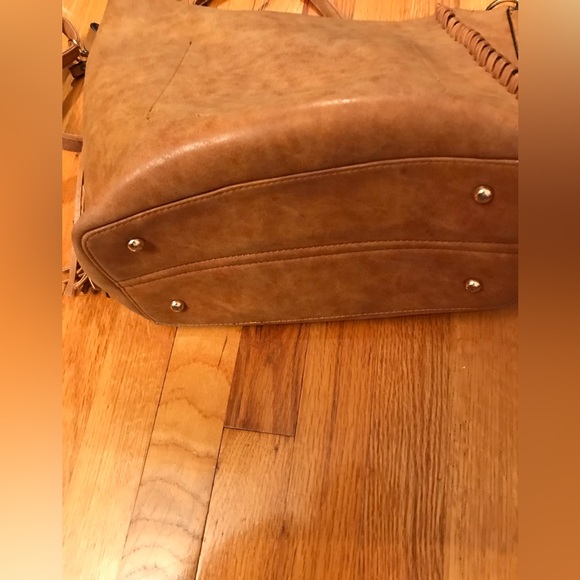 Tan faux leather purse with braiding and tassel details. - Picture 4 of 6